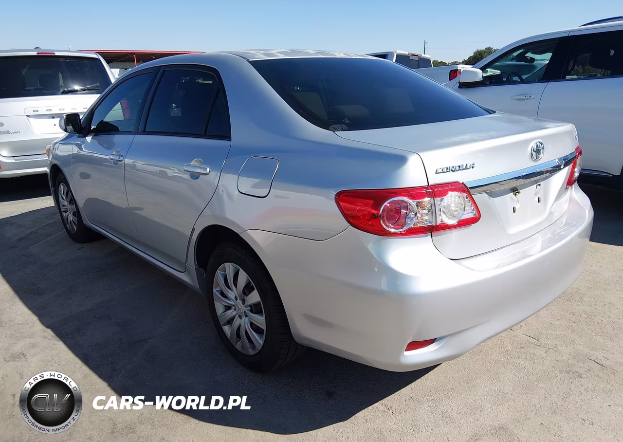 2012 Toyota Corolla Le VIN:JTDBU4EE2C9172099 - 3