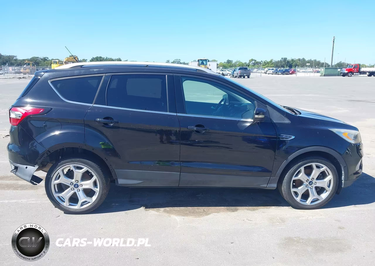 2019 Ford Escape Titanium VIN:1FMCU0J95KUA12067 - 13