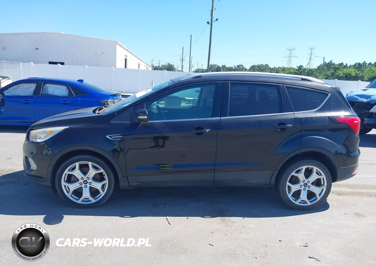 2019 Ford Escape Titanium VIN:1FMCU0J95KUA12067 - 14