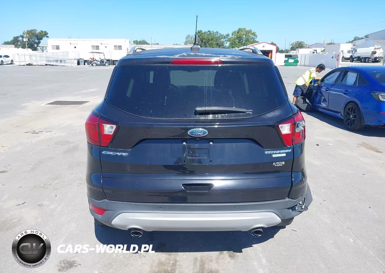 2019 Ford Escape Titanium VIN:1FMCU0J95KUA12067 - 16