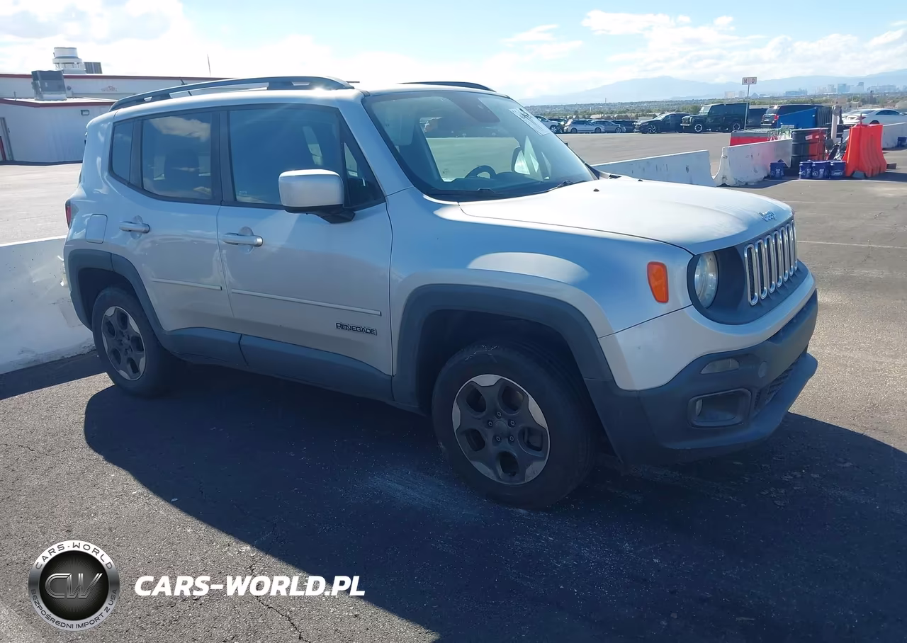 2015 Jeep Renegade Latitude – zdjęcie 1 z 11