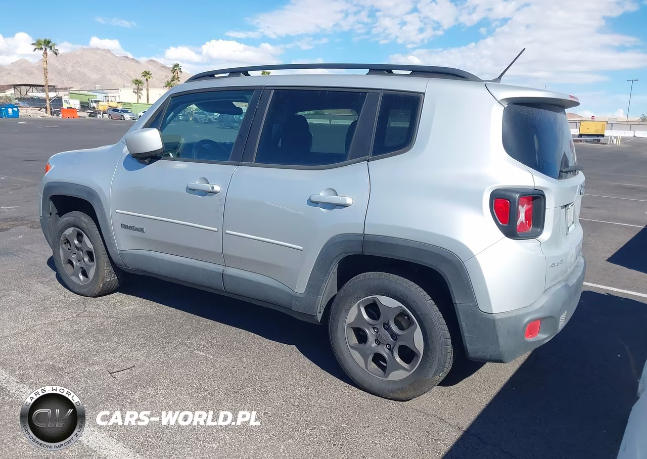 2015 Jeep Renegade Latitude VIN:ZACCJBBH6FPB80774 - 3