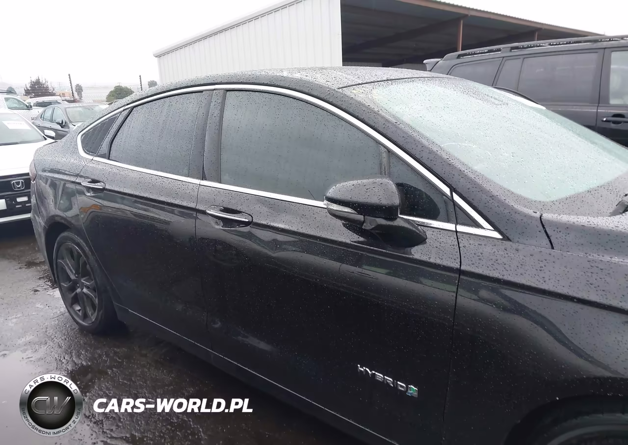 2019 Ford Fusion Hybrid Titanium VIN:3FA6P0RU8KR185676 - 13