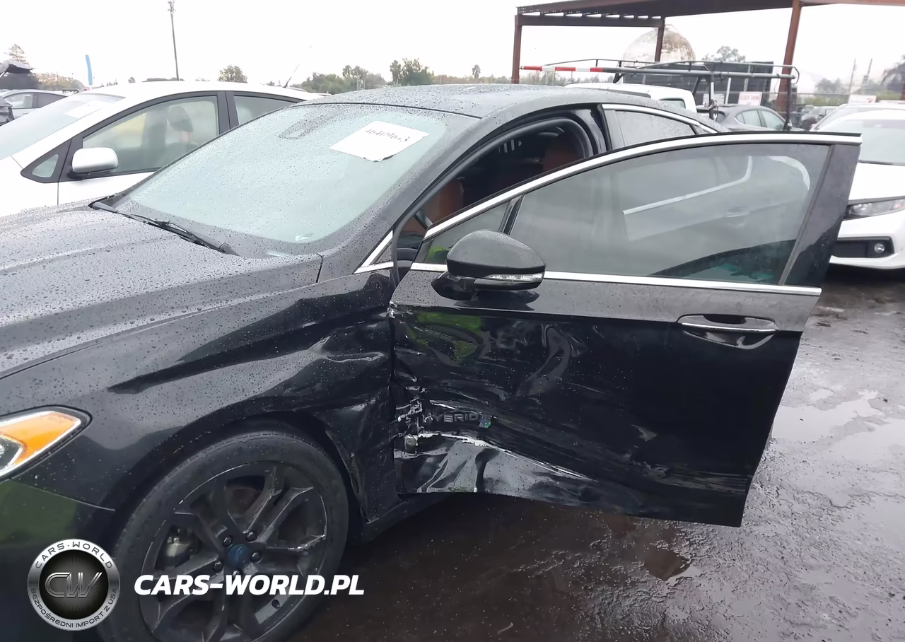 2019 Ford Fusion Hybrid Titanium VIN:3FA6P0RU8KR185676 - 6