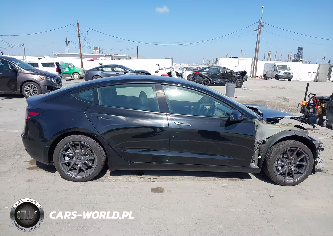 2022 Tesla Model 3 Long Range Dual Motor All-Wheel Drive VIN:5YJ3E1EB3NF247018 - 14