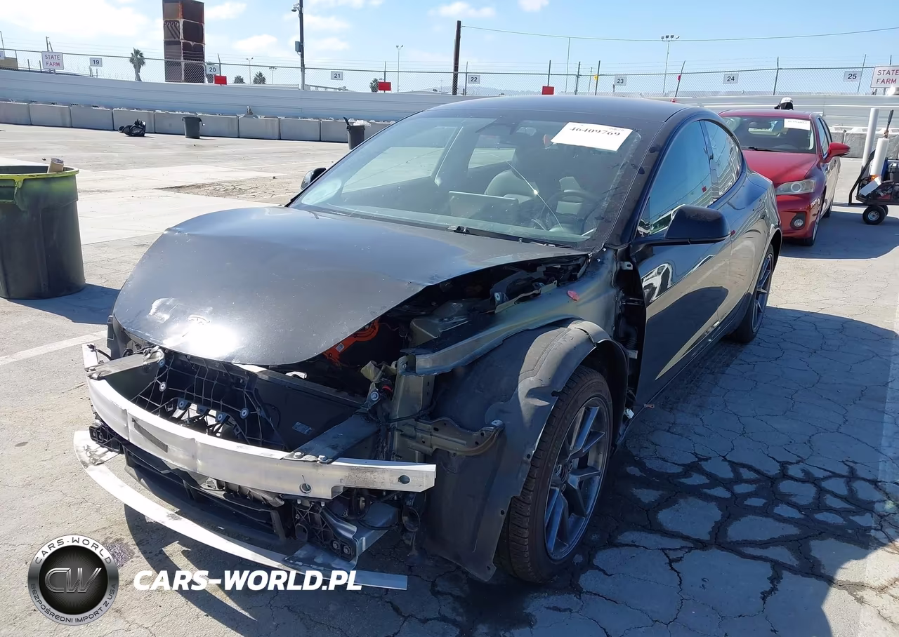 2022 Tesla Model 3 Long Range Dual Motor All-Wheel Drive VIN:5YJ3E1EB3NF247018 - 2
