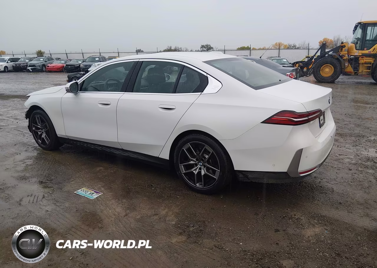 2027 BMW 530I VIN:WBA43FJ05VCY08115 - 3