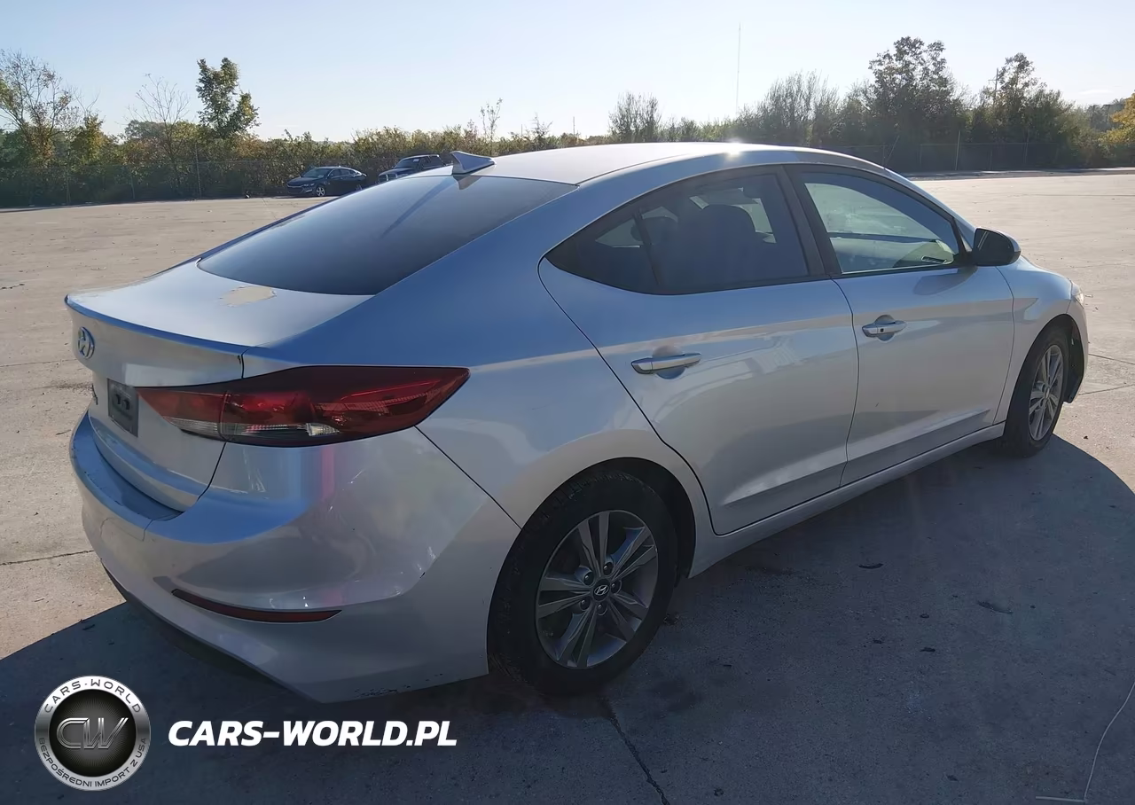 2017 Hyundai Elantra Value Edition VIN:5NPD84LF4HH134008 - 4
