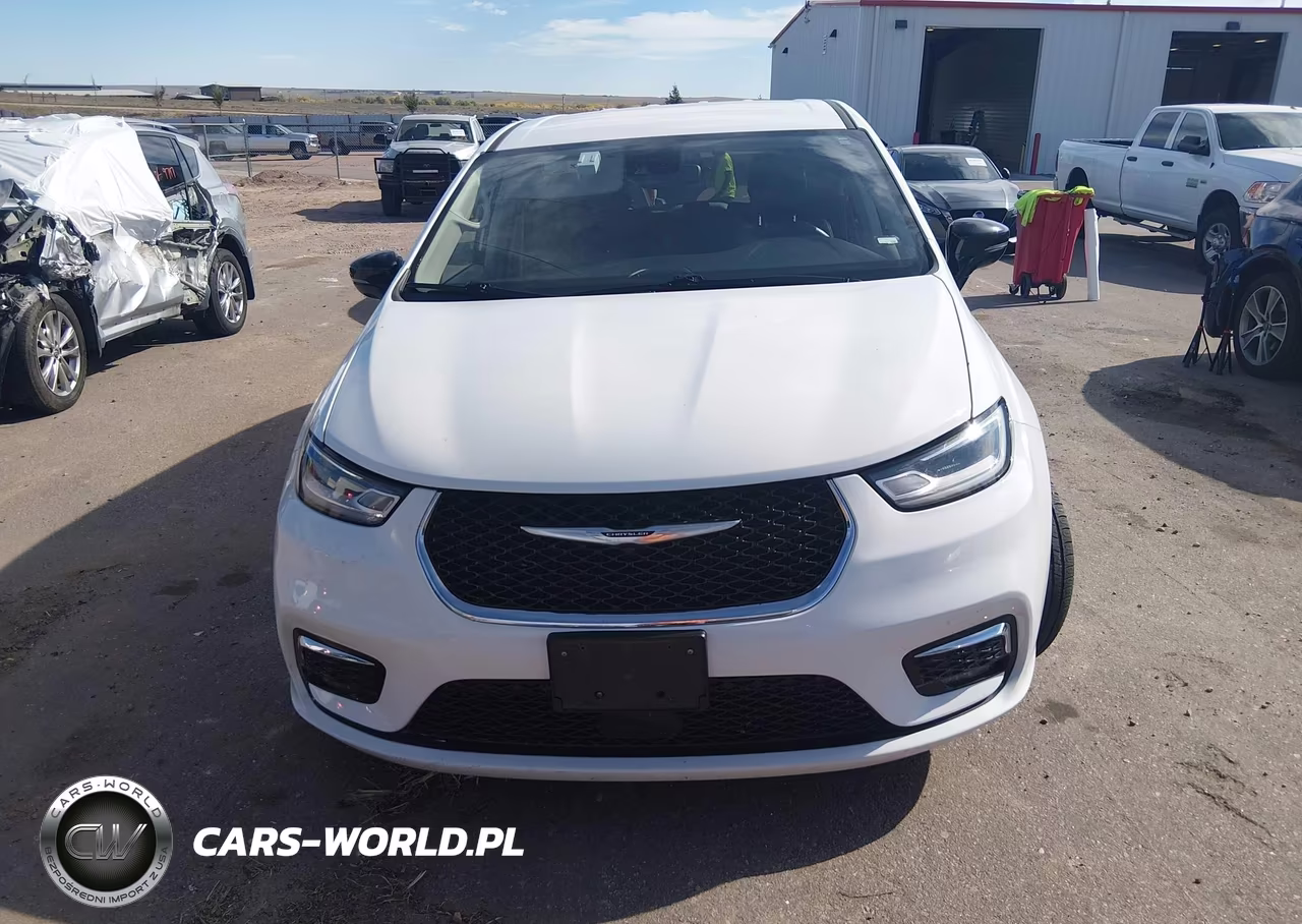 2024 Chrysler Pacifica Hybrid Select VIN:2C4RC1S78RR127094 - 12