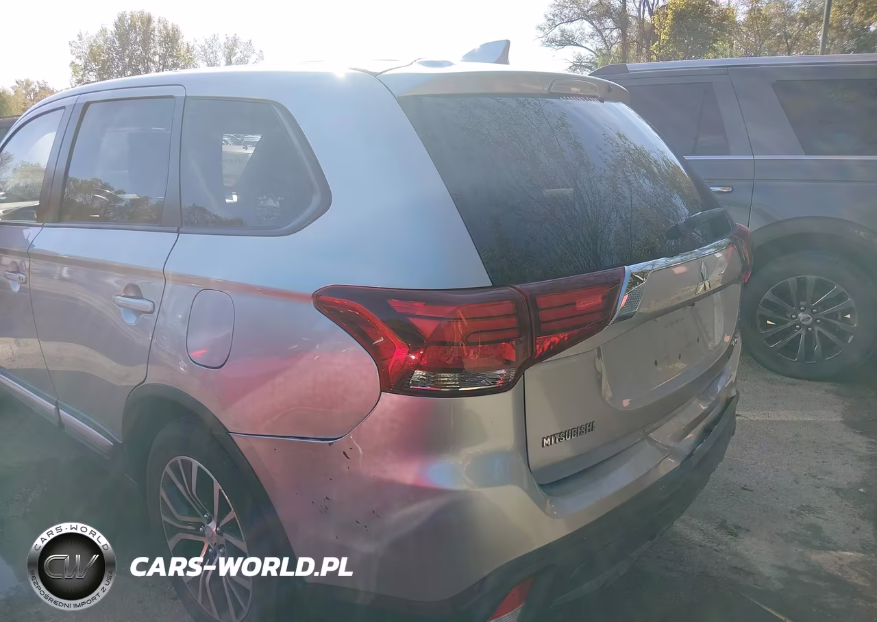 2018 Mitsubishi Outlander Se VIN:JA4AD3A34JJ003590 - 17