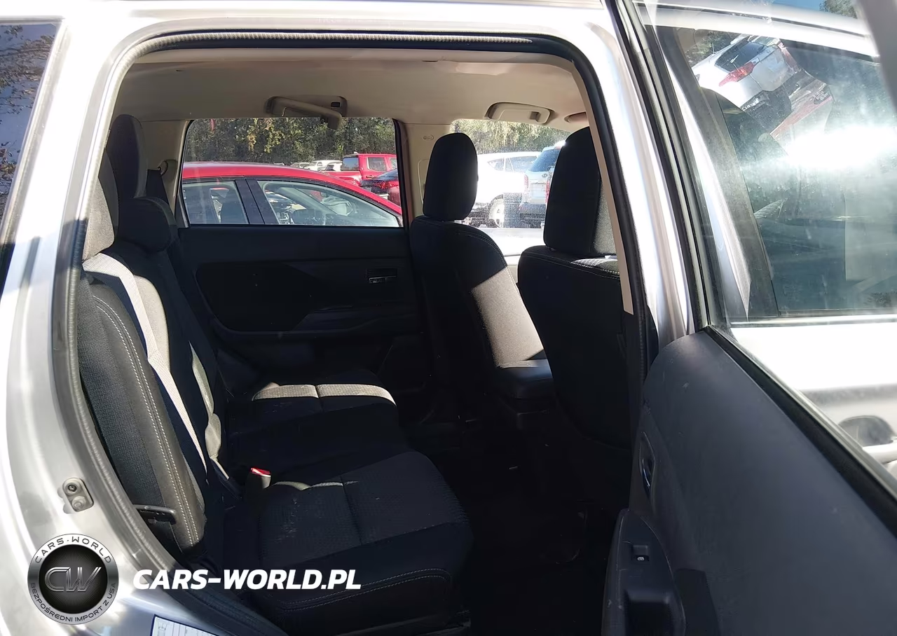 2018 Mitsubishi Outlander Se VIN:JA4AD3A34JJ003590 - 8