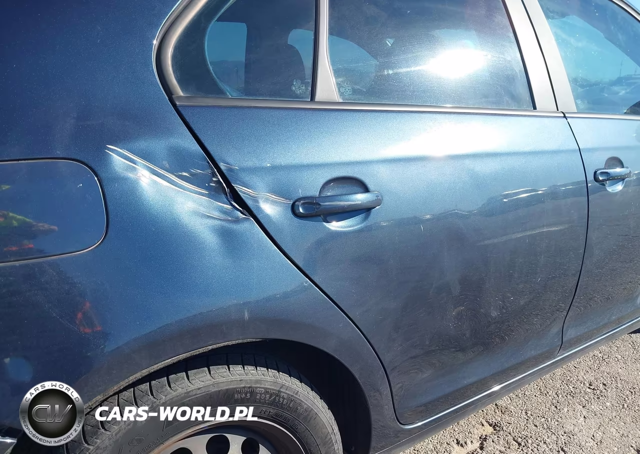 2010 Volkswagen Jetta S VIN:3VWJX7AJXAM029324 - 18