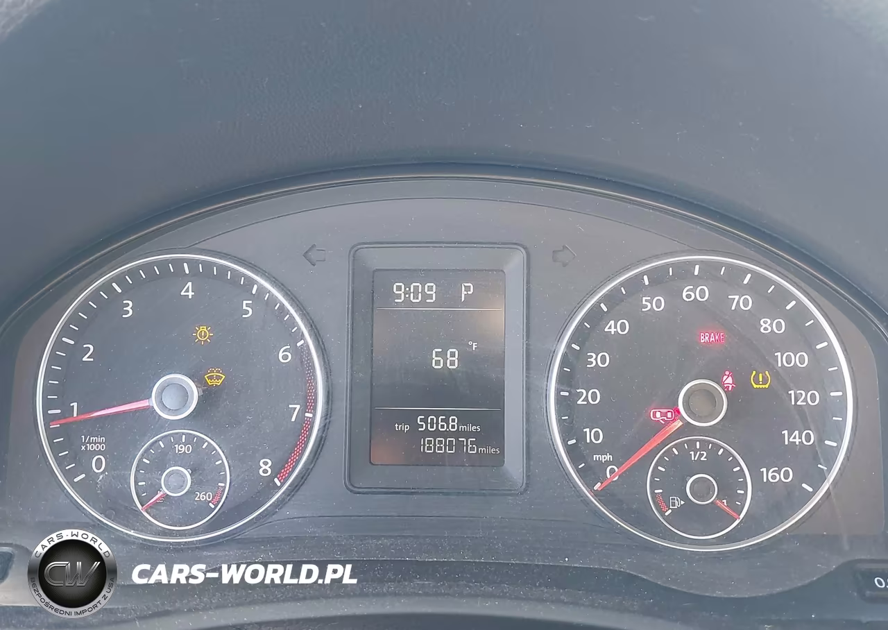 2010 Volkswagen Jetta S VIN:3VWJX7AJXAM029324 - 7
