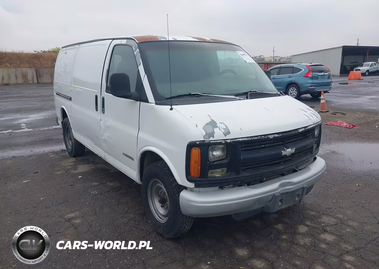 2002 Chevrolet Express VIN:1GCHG35R721208669 - 1