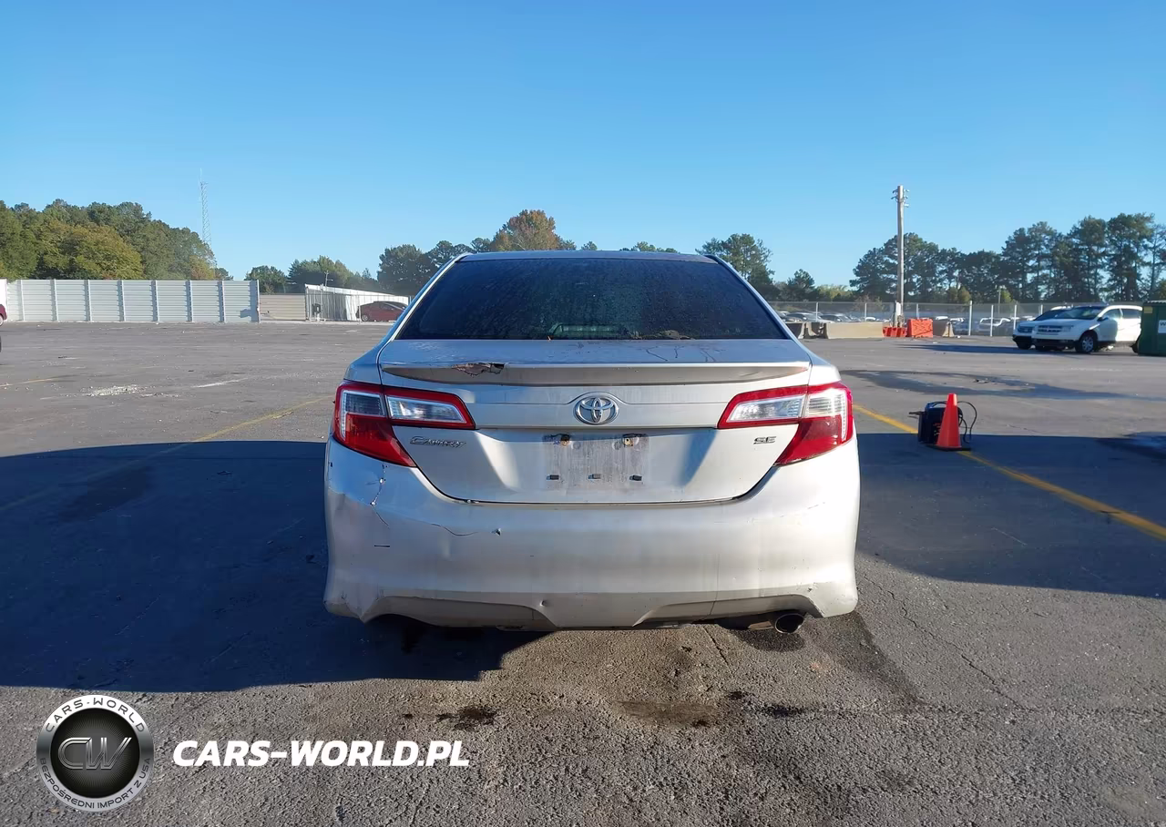 2014 Toyota Camry Se VIN:4T1BF1FK6EU334647 - 16