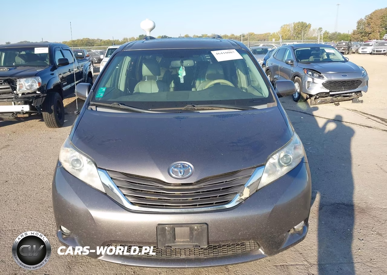 2011 Toyota Sienna Xle V6 VIN:5TDYK3DC4BS074279 - 12