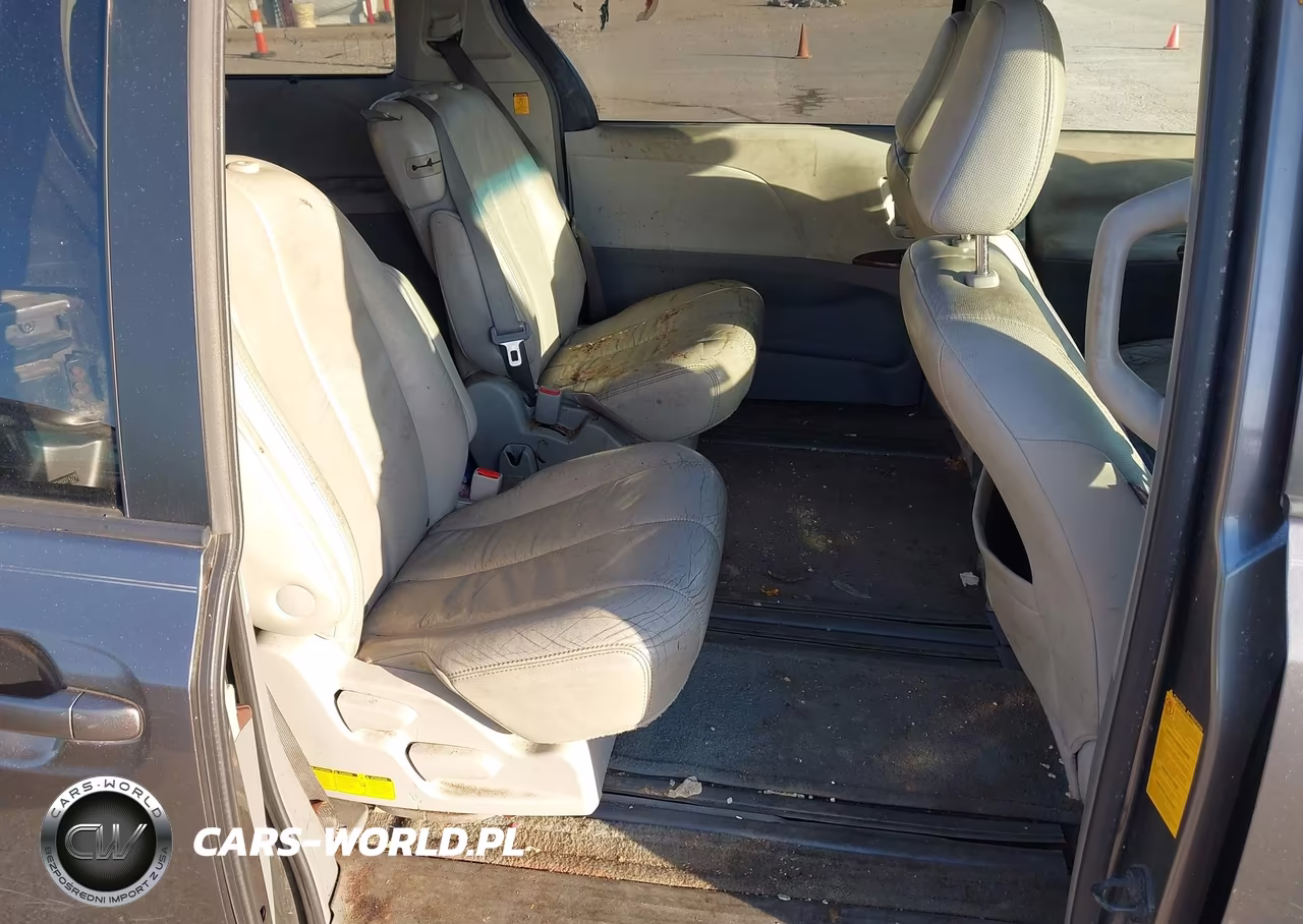 2011 Toyota Sienna Xle V6 VIN:5TDYK3DC4BS074279 - 8
