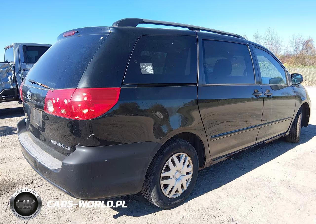 2009 Toyota Sienna Le VIN:5TDZK23C99S245022 - 4