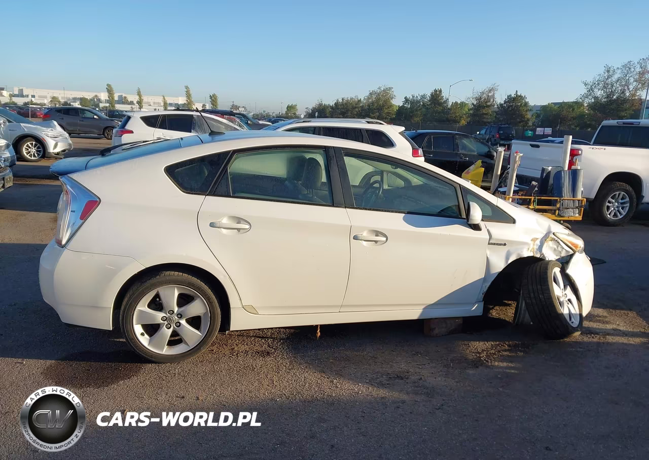 2013 Toyota Prius Five VIN:JTDKN3DU7D5699158 - 14