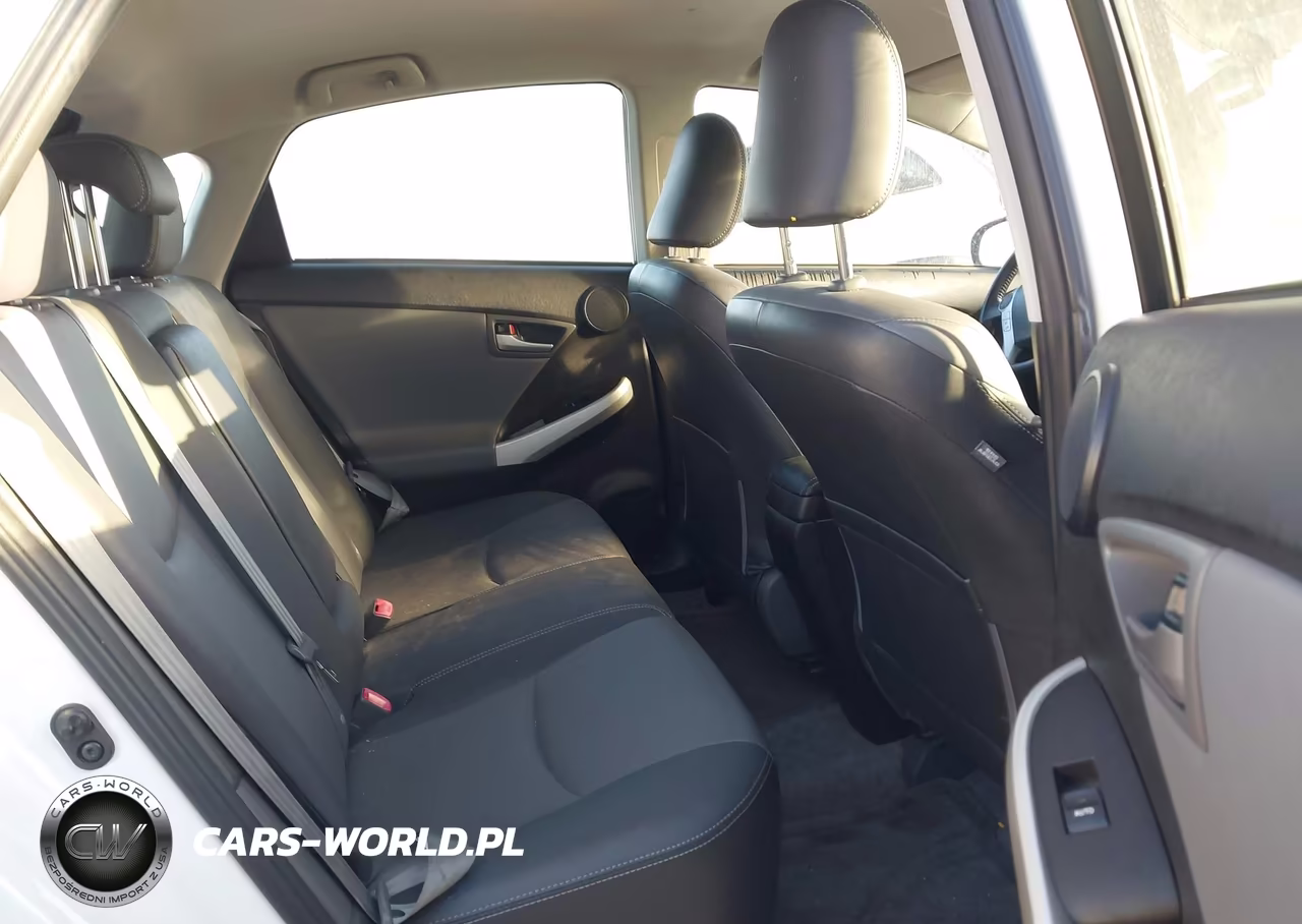 2013 Toyota Prius Five VIN:JTDKN3DU7D5699158 - 8