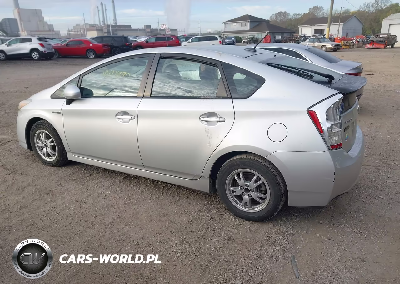 2011 Toyota Prius Three VIN:JTDKN3DU0B5349299 - 14