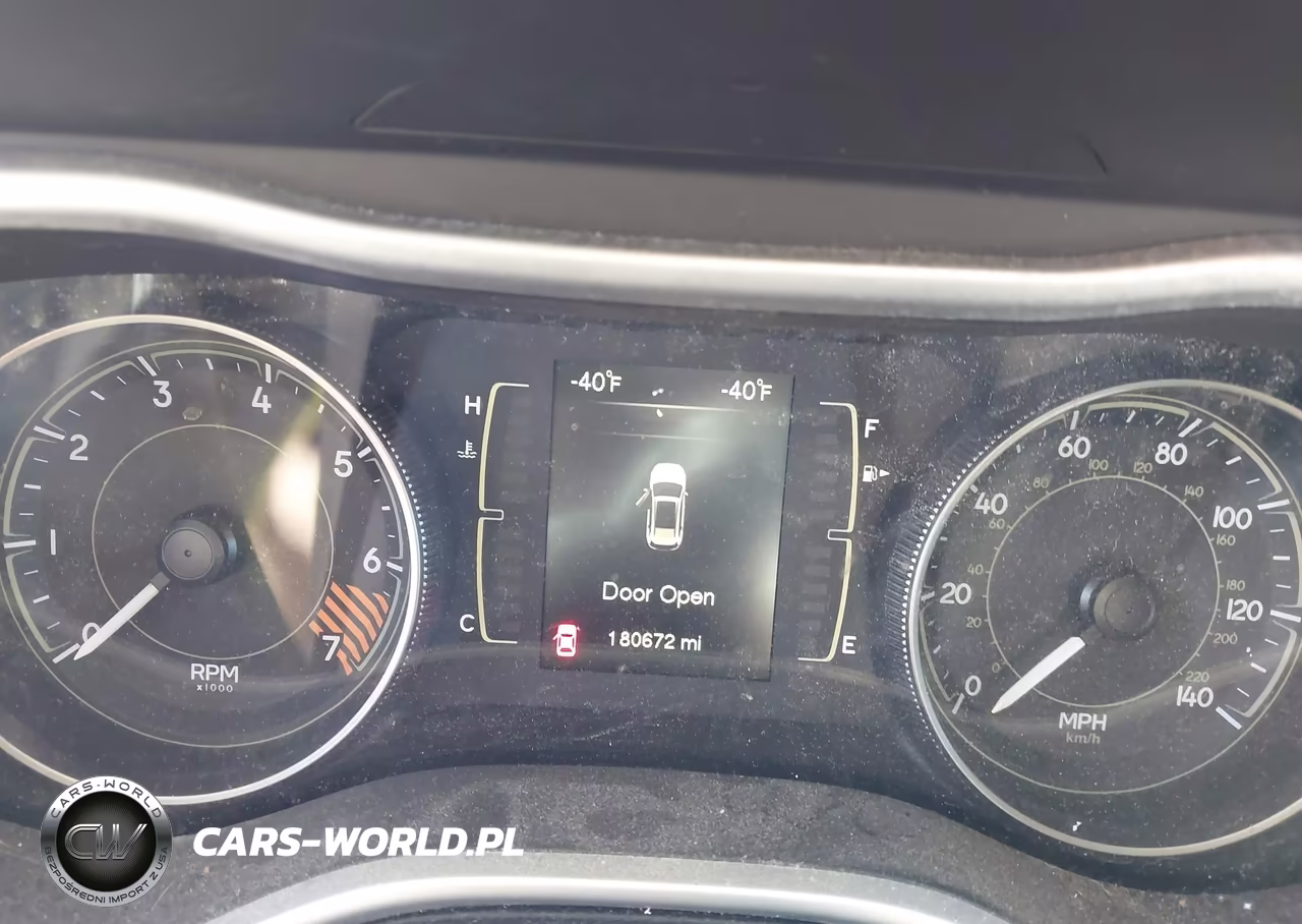 2014 Jeep Cherokee Sport VIN:1C4PJLAB4EW155264 - 7