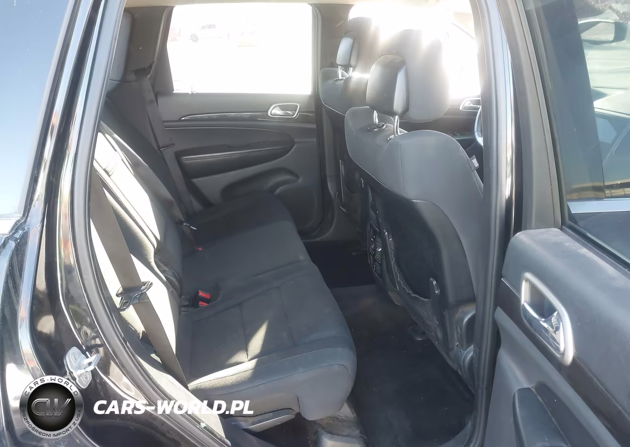 2011 Jeep Grand Cherokee Laredo VIN:1J4RR4GGXBC520211 - 8