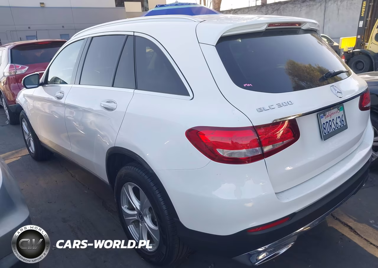 2018 Mercedes-Benz Glc 300 VIN:WDC0G4JB6JV054825 - 3