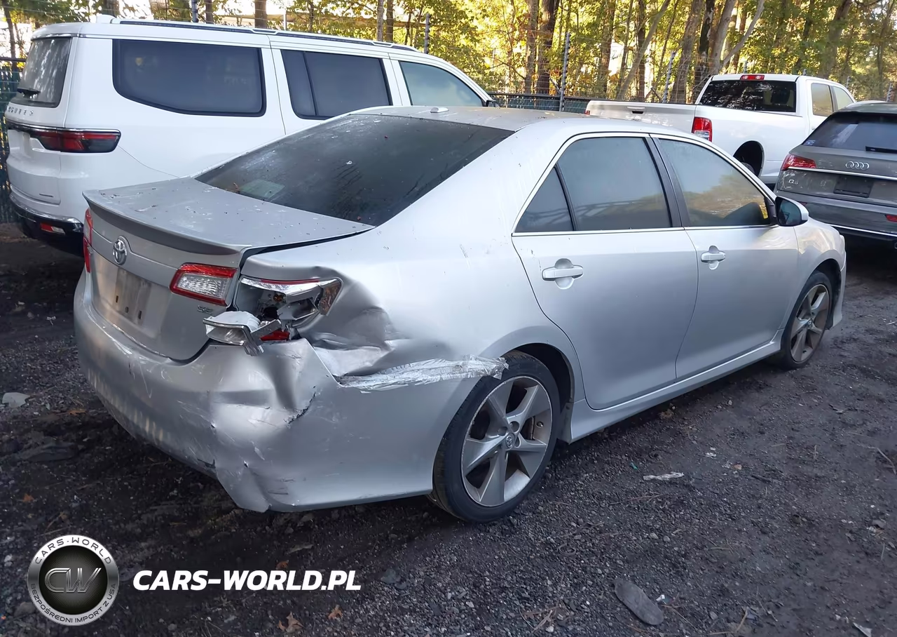 2012 Toyota Camry Se V6 VIN:4T1BK1FK5CU002661 - 4