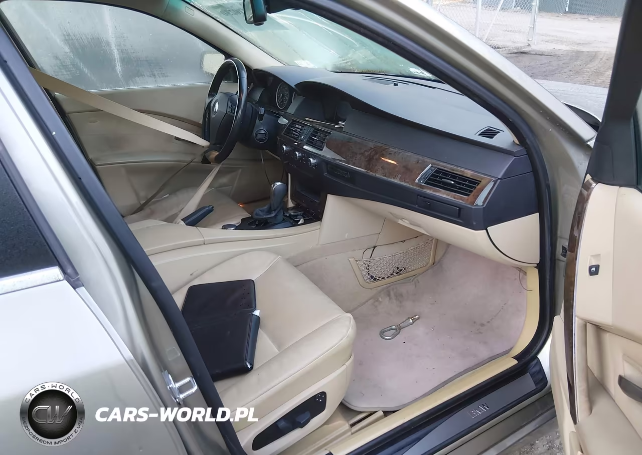 2007 BMW 525I VIN:WBANE53507CW64560 - 5