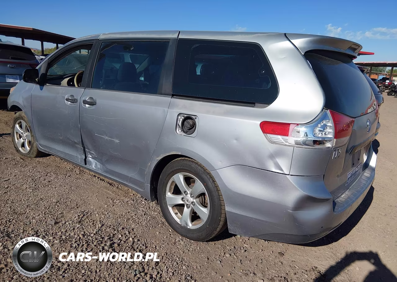 2012 Toyota Sienna Base V6 7 Passenger VIN:5TDZK3DC1CS231644 - 3