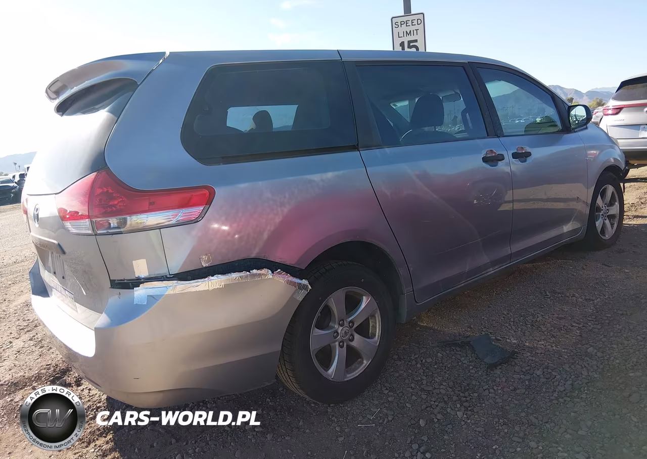 2012 Toyota Sienna Base V6 7 Passenger VIN:5TDZK3DC1CS231644 - 4