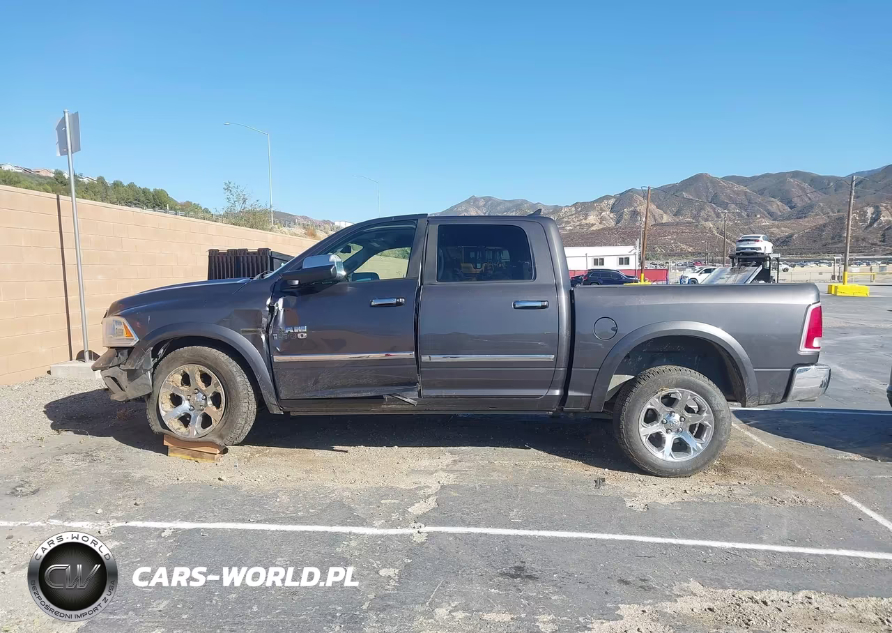 2015 Ram 1500 Laramie VIN:1C6RR7NM4FS734081 - 14