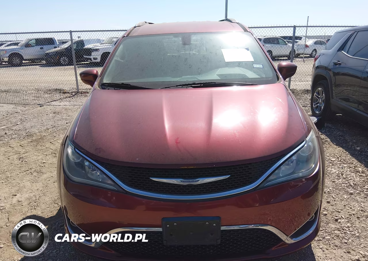 2018 Chrysler Pacifica Touring L VIN:2C4RC1BG3JR142901 - 12