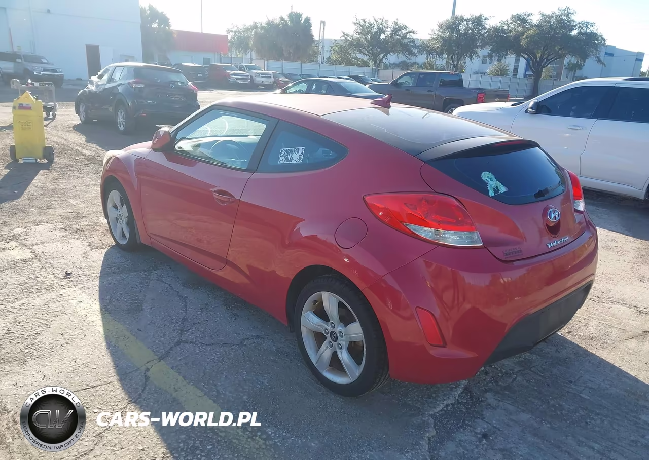2016 Hyundai Veloster VIN:KMHTC6AD2GU282973 - 3