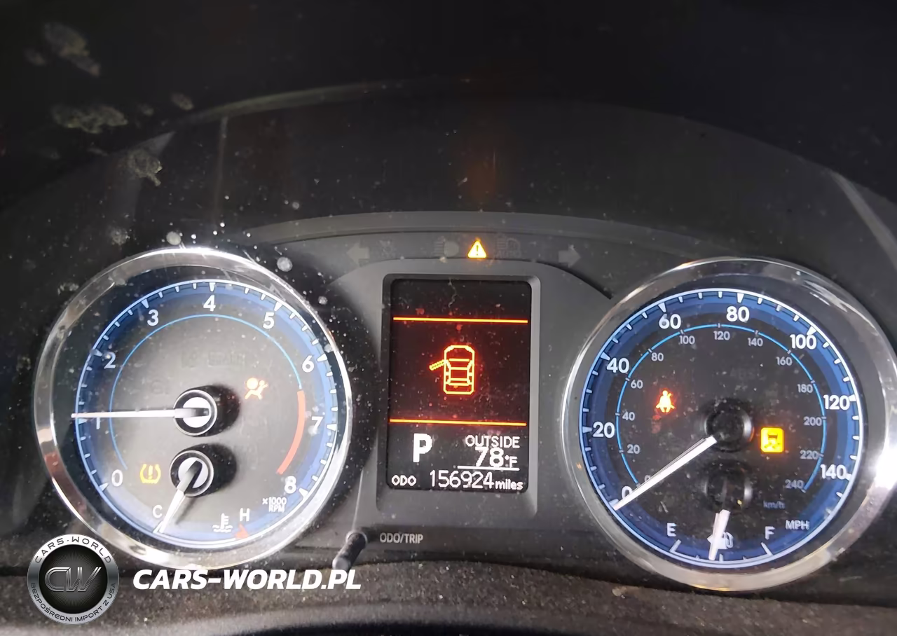 2018 Toyota Corolla L VIN:2T1BURHE7JC047728 - 14