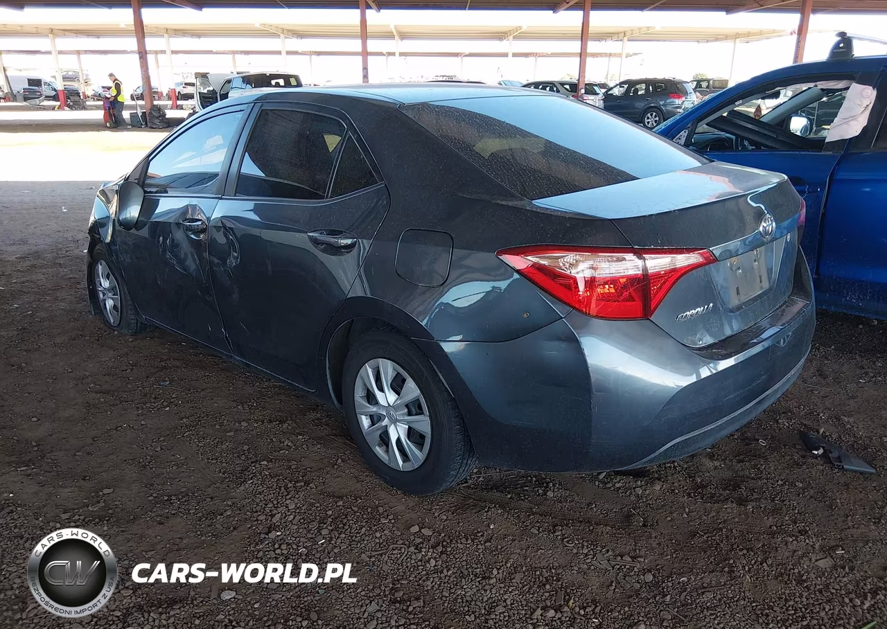 2018 Toyota Corolla L VIN:2T1BURHE7JC047728 - 3