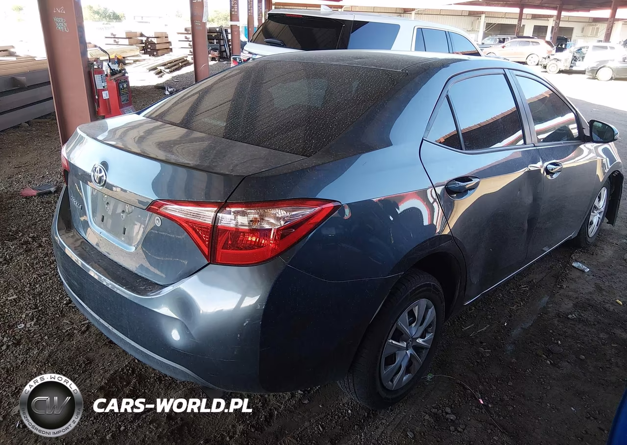 2018 Toyota Corolla L VIN:2T1BURHE7JC047728 - 4