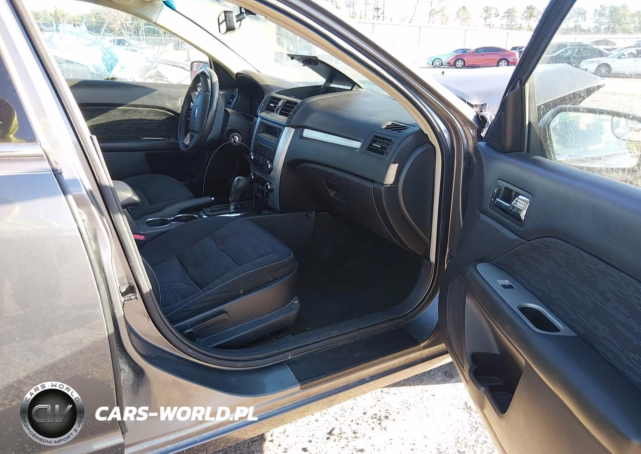 2012 Ford Fusion Se VIN:3FAHP0HA1CR105247 - 5