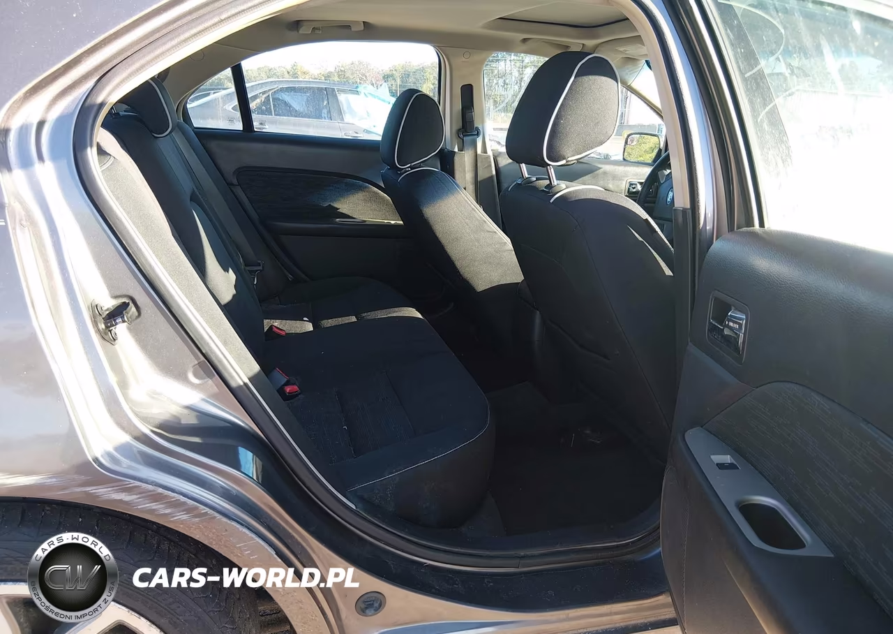 2012 Ford Fusion Se VIN:3FAHP0HA1CR105247 - 8