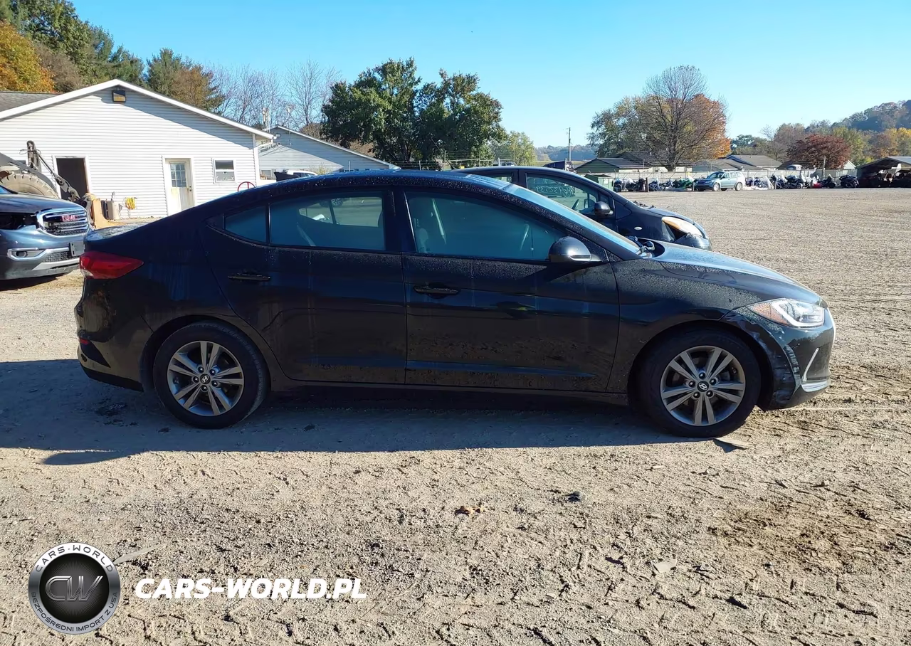 2018 Hyundai Elantra Value Edition VIN:5NPD84LF7JH278402 - 13