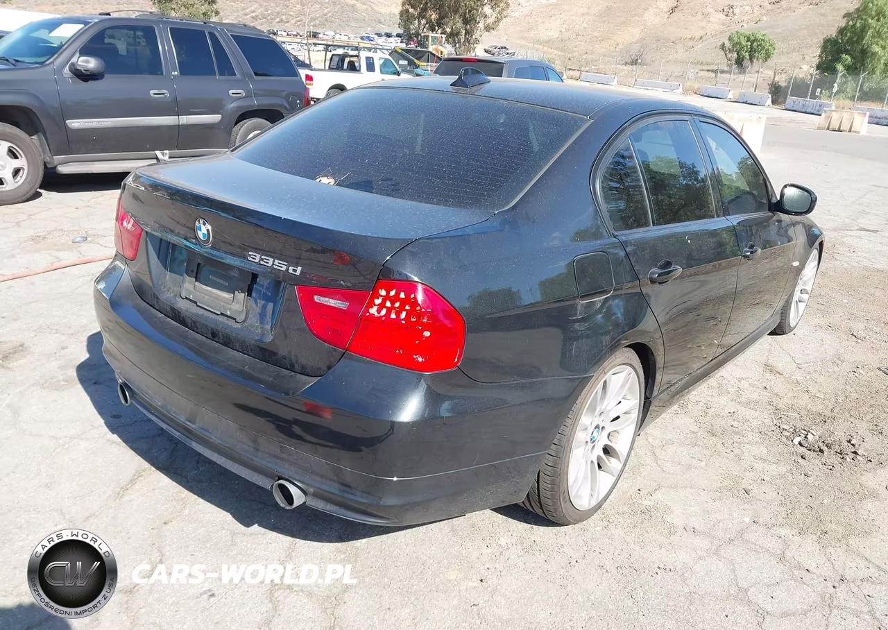 2010 BMW 335D VIN:WBAPN7C56AA779381 - 4