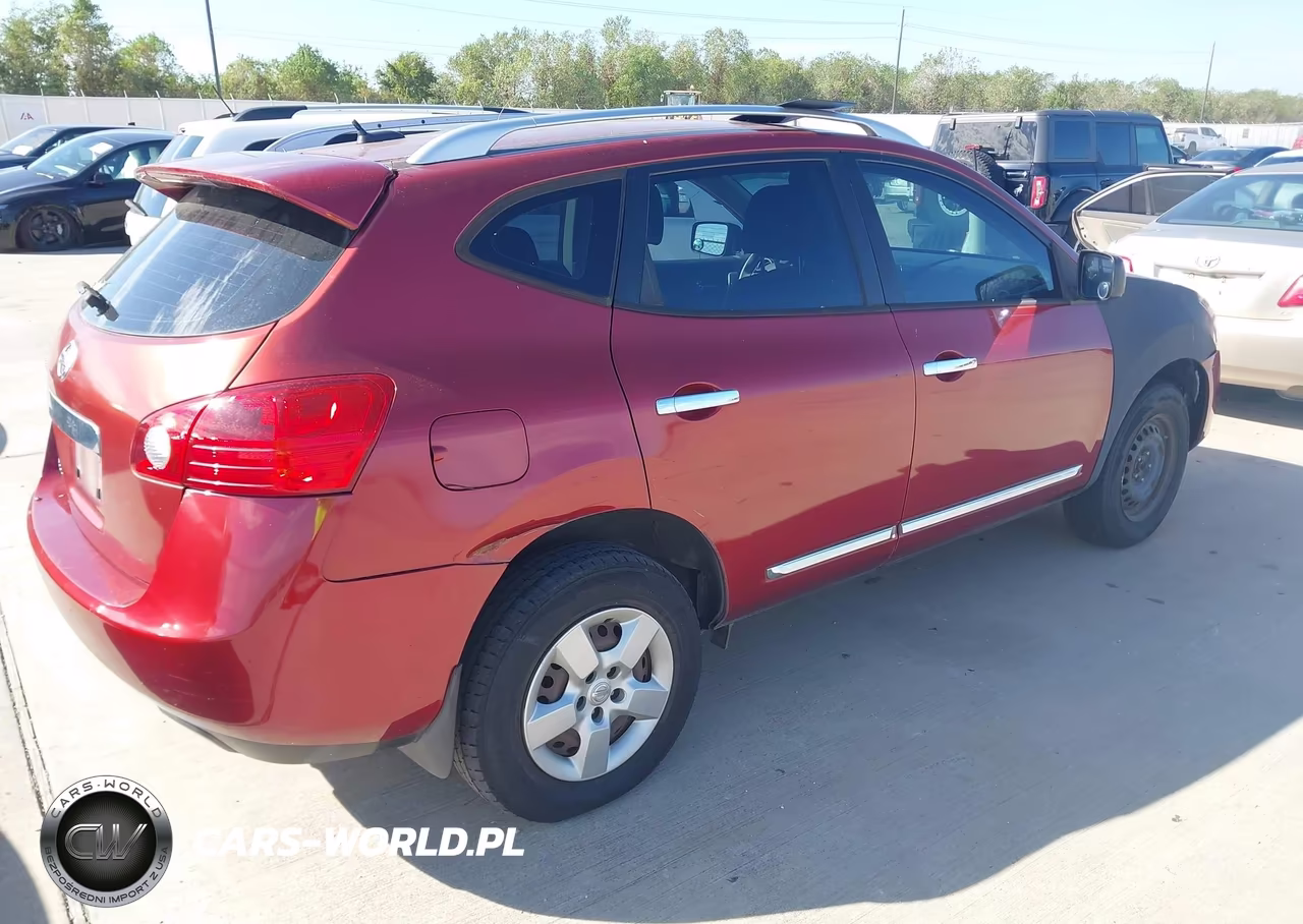 2015 Nissan Rogue Select S VIN:JN8AS5MT3FW661855 - 4