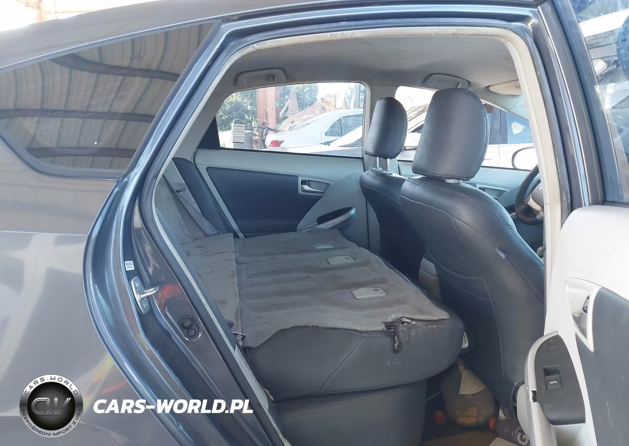 2014 Toyota Prius Two VIN:JTDKN3DU8E1814780 - 8