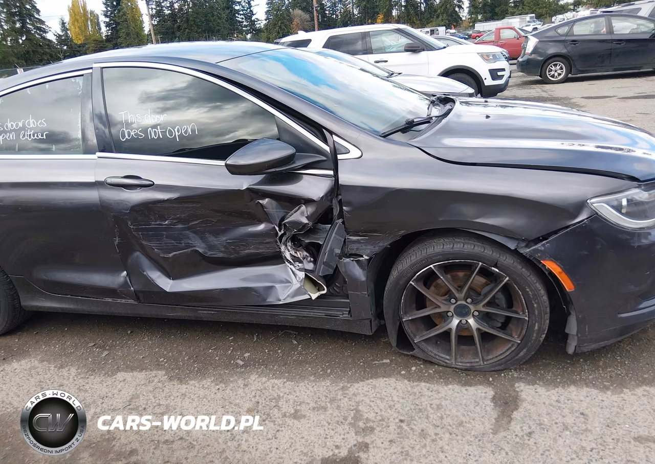 2015 Chrysler 200 Limited VIN:1C3CCCAB8FN577686 - 6