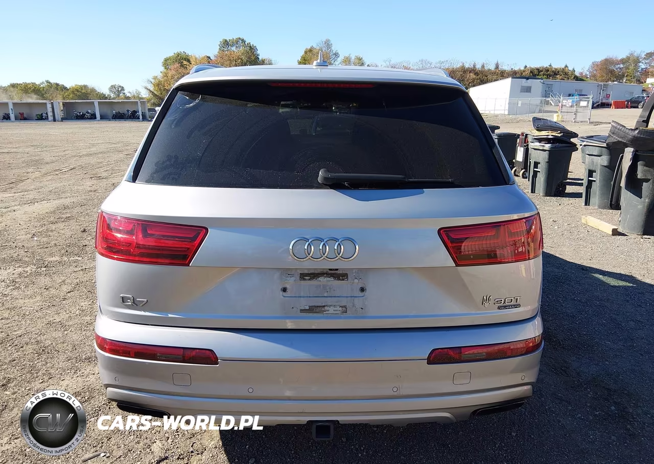 2017 Audi Q7 3.0T Premium VIN:WA1VAAF78HD032237 - 16
