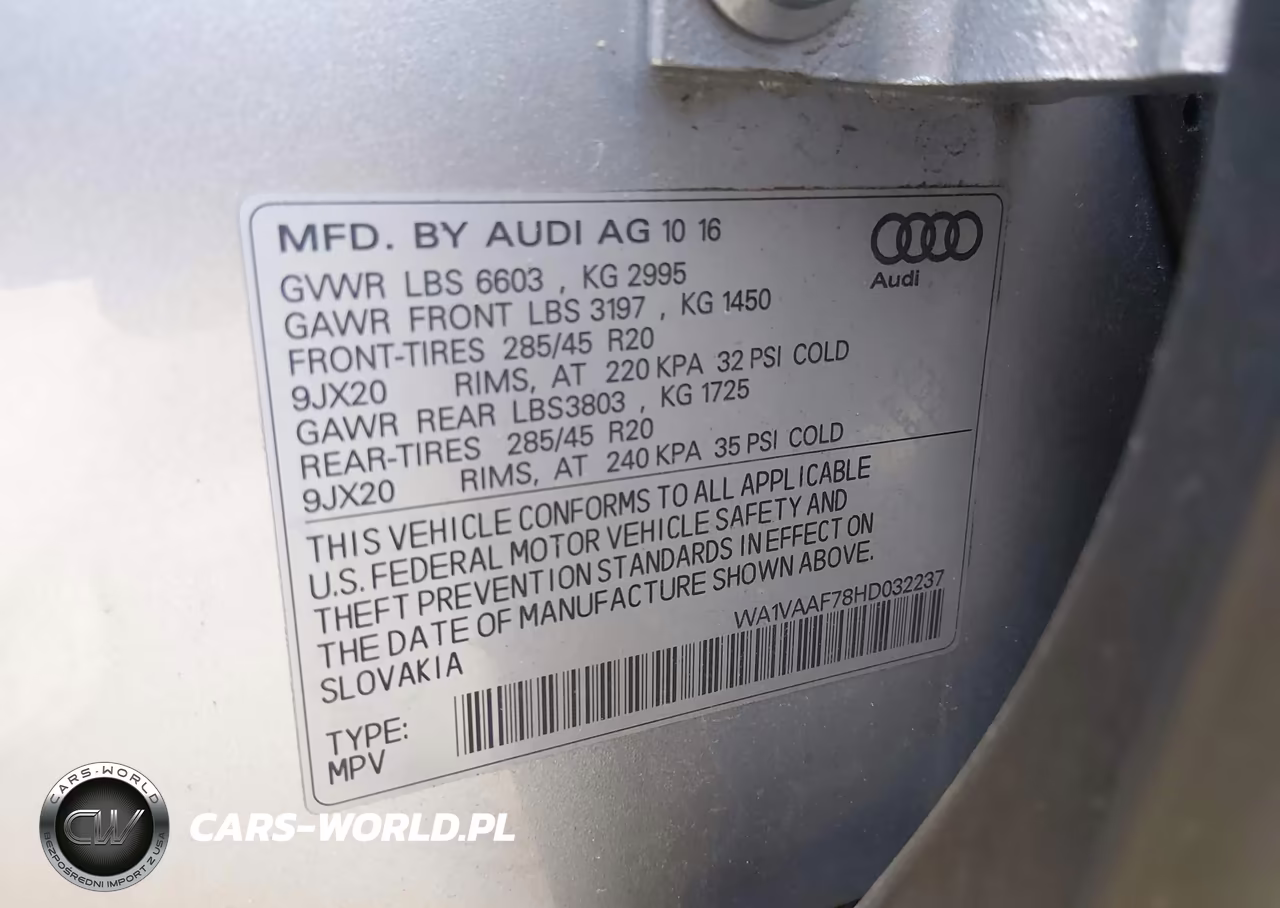 2017 Audi Q7 3.0T Premium VIN:WA1VAAF78HD032237 - 9