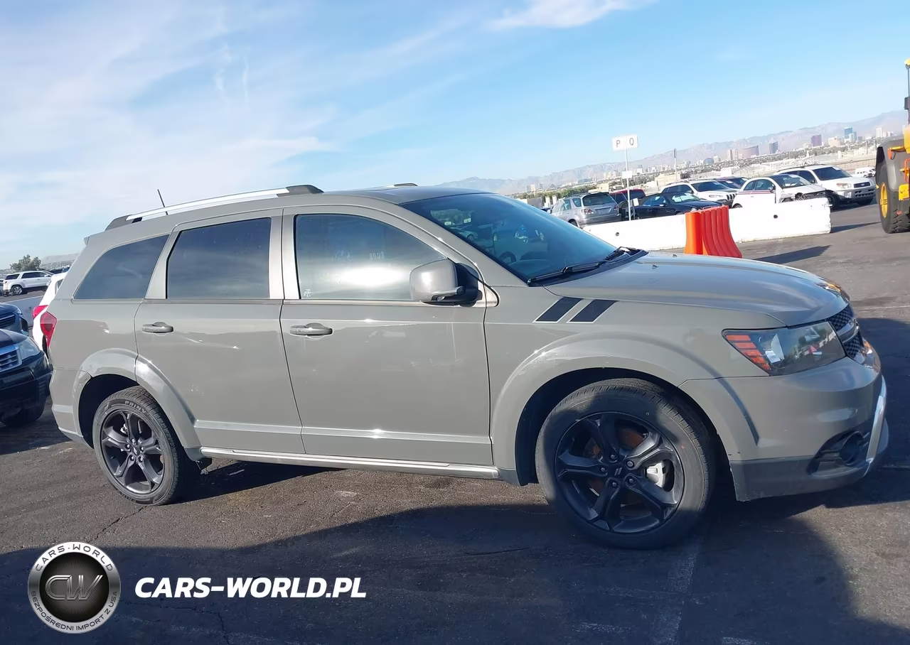 2020 Dodge Journey Crossroad VIN:3C4PDCGB1LT270941 - 13