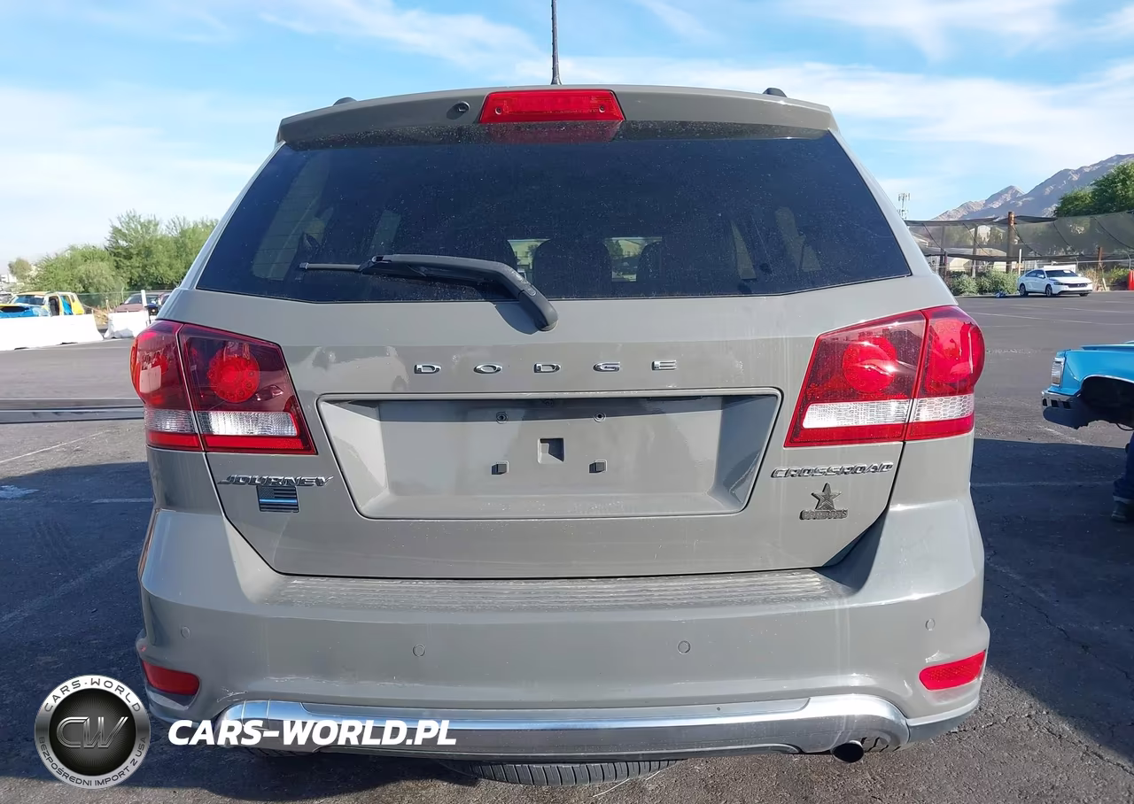 2020 Dodge Journey Crossroad VIN:3C4PDCGB1LT270941 - 16