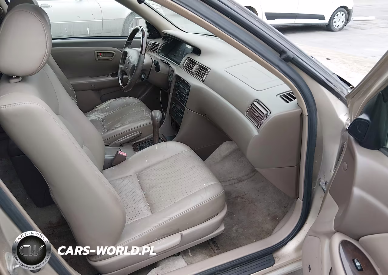 2001 Toyota Camry Le V6 VIN:JT2BF22K210312302 - 5